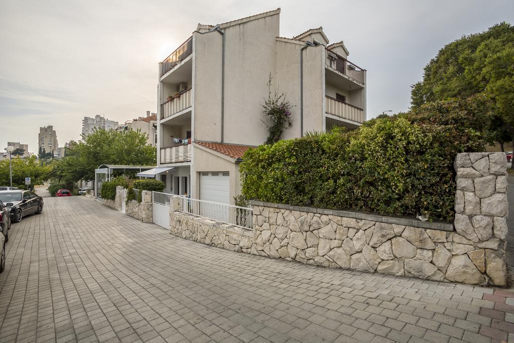Lusea Apartments Сплит Екстериор снимка